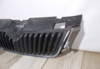 Решетка радиатора бу Skoda Fabia 2 OEM 5J0853668C