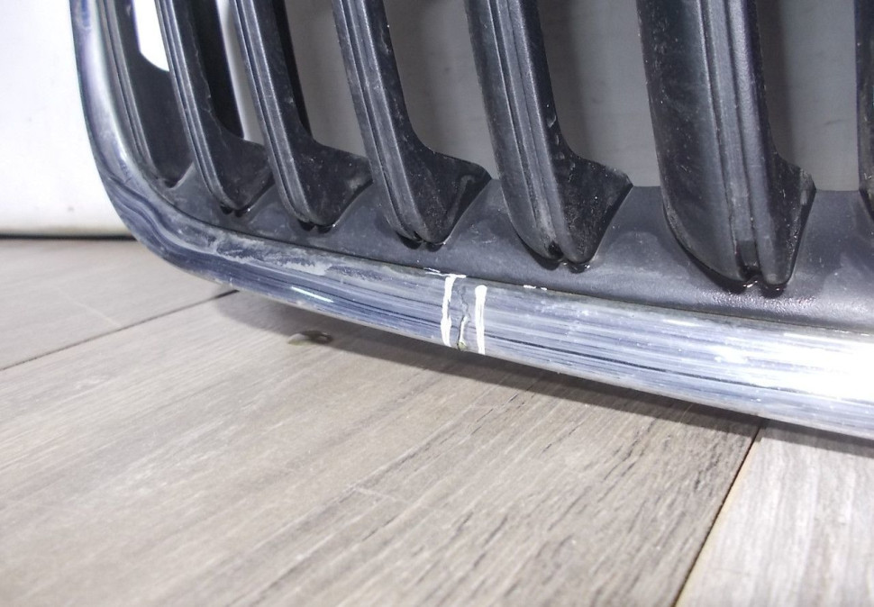 Решетка радиатора бу Skoda Fabia 2 OEM 5J0853668C Решетка радиатора бу Skoda Fabia 2 OEM 5J0853668C
