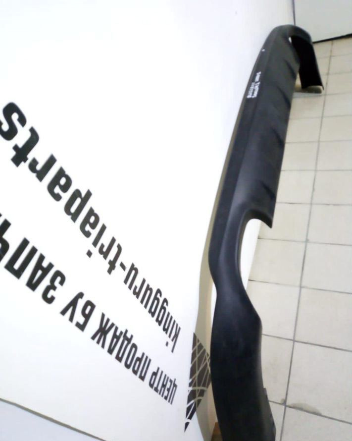 Спойлер заднего бампера Hyundai Santa Fe2 oem 866122b700 (скл-3)