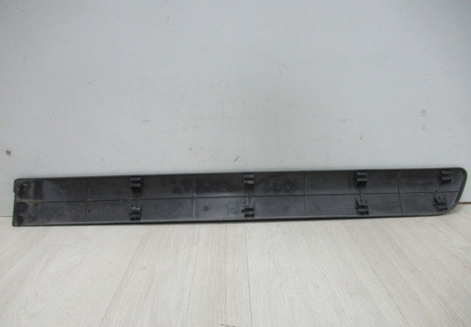 Молдинг двери задний правый Lada Largus oem 8450000410 (скл-3)