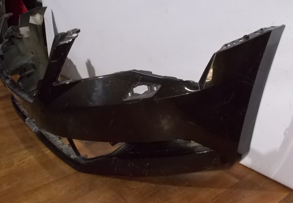 Бампер передний бу Skoda Superb 2 OEM 3V0807221