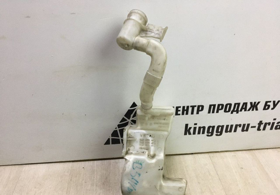 Бачок омывателя Volkswagen Jetta 6 oem 5c6955453 Бачок омывателя Volkswagen Jetta 6 oem 5c6955453