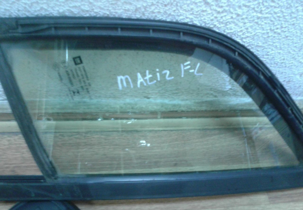 Стекло переднее левое Daewoo Matiz (скл-3) Стекло переднее левое Daewoo Matiz (скл-3)