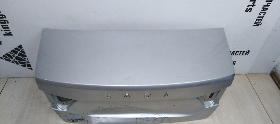 Крышка багажника Lada Vesta седан oem 8450039387 (скл-3) Крышка багажника Lada Vesta седан oem 8450039387 (скл-3)