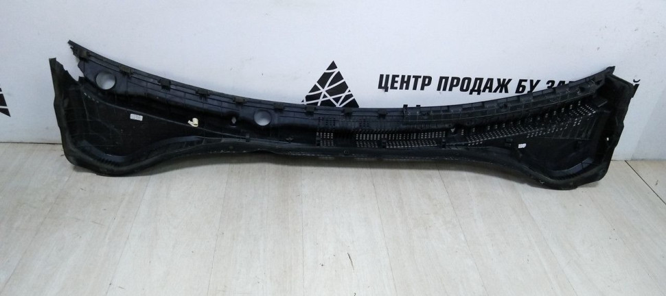 Жабо Hyundai Solaris 2 oem 86150H5100 Жабо Hyundai Solaris 2 oem 86150H5100
