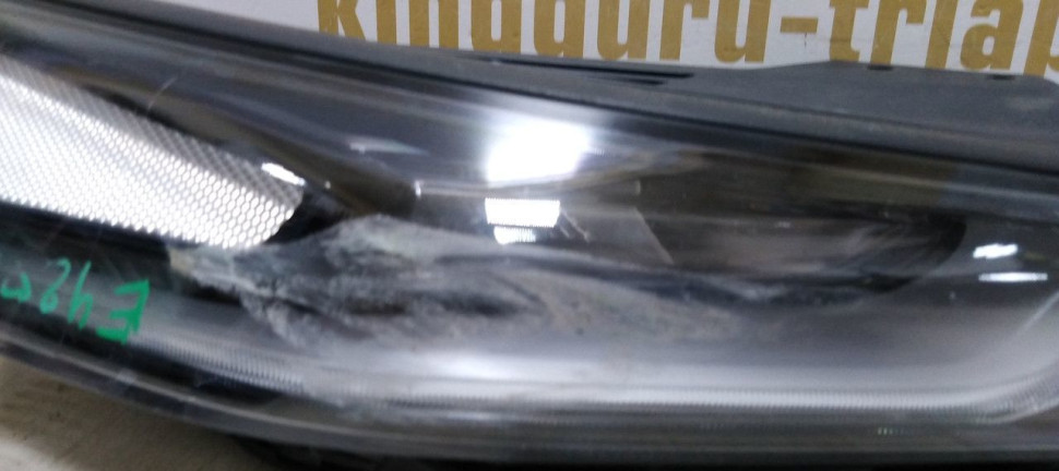 Фара правая верхняя LED Hyndai Santa Fe 4 2018> oem 92208S1000