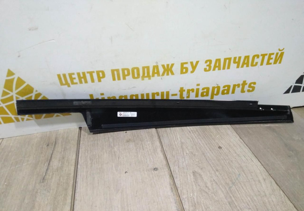 Накладка двери передняя правая бу BMW X5 F15 OEM 7289614 Накладка двери передняя правая бу BMW X5 F15 OEM 7289614