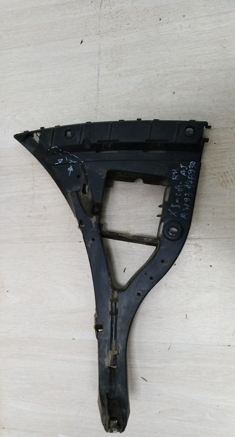 Кронштейн заднего бампера правый Jaguar XJ 2009> oem C2D23125 (Скл-3)