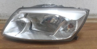 Фара левая Lada Granta oem 219003711011 (слом. 3 крепл.) (скл-3)