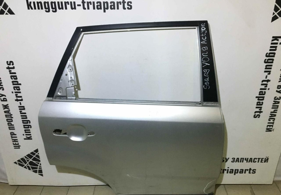 Дверь задняя правая Kia Sorento 2 09-20 oem 770042P000 (Скл-3) Дверь задняя правая Kia Sorento 2 09-20 oem 770042P000 (Скл-3)