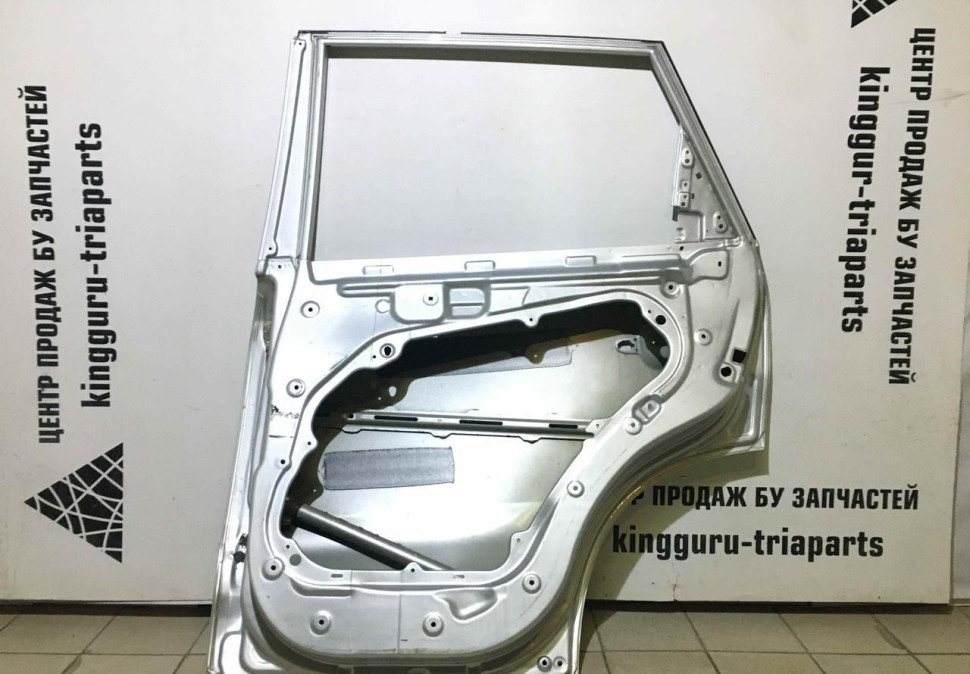 Дверь задняя правая Kia Sorento 2 09-20 oem 770042P000 (Скл-3) Дверь задняя правая Kia Sorento 2 09-20 oem 770042P000 (Скл-3)
