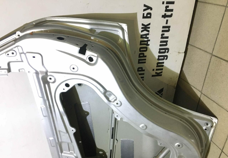 Дверь задняя правая Kia Sorento 2 09-20 oem 770042P000 (Скл-3) Дверь задняя правая Kia Sorento 2 09-20 oem 770042P000 (Скл-3)