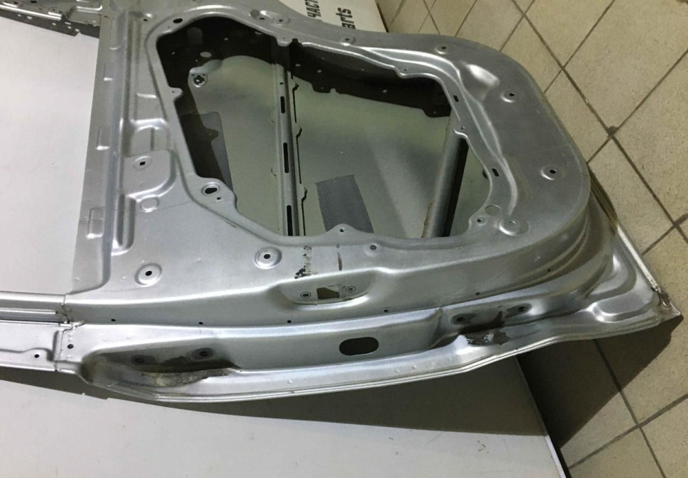 Дверь задняя правая Kia Sorento 2 09-20 oem 770042P000 (Скл-3) Дверь задняя правая Kia Sorento 2 09-20 oem 770042P000 (Скл-3)
