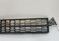 Решетка переднего бампера Skoda Octavia A7 до рестайлинг OEM 5E0853677