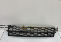 Решетка переднего бампера Skoda Octavia A7 до рестайлинг OEM 5E0853677