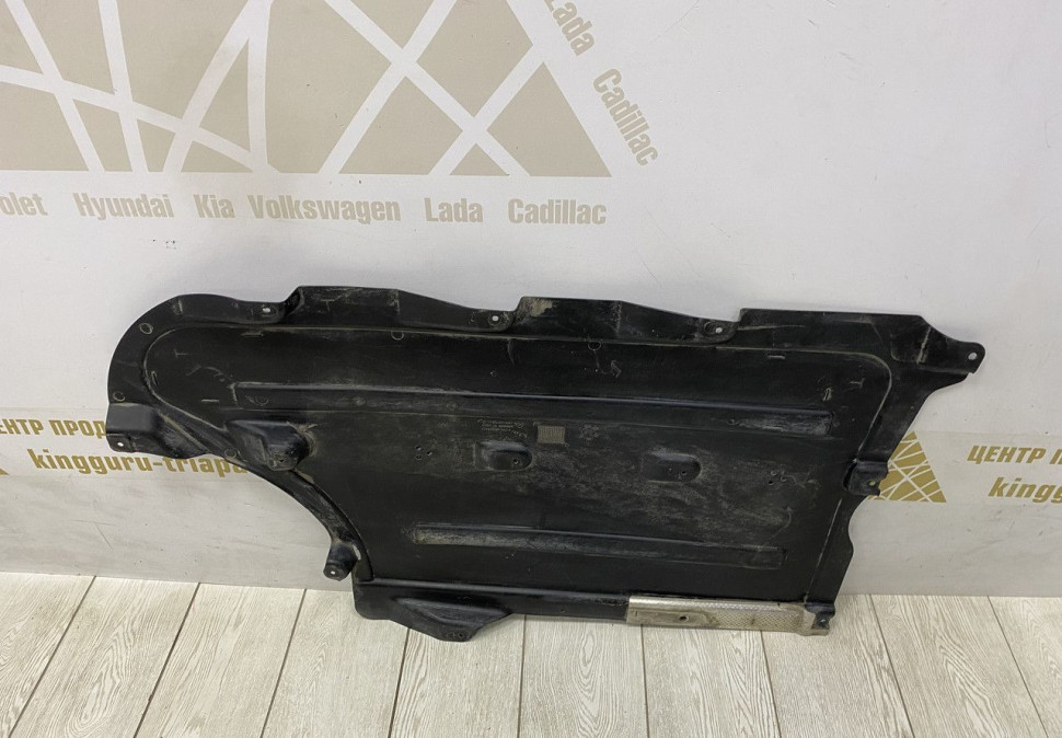 Защита кузова левая средняя BMW X3 G01 OEM 51757394743 Защита кузова левая средняя BMW X3 G01 OEM 51757394743