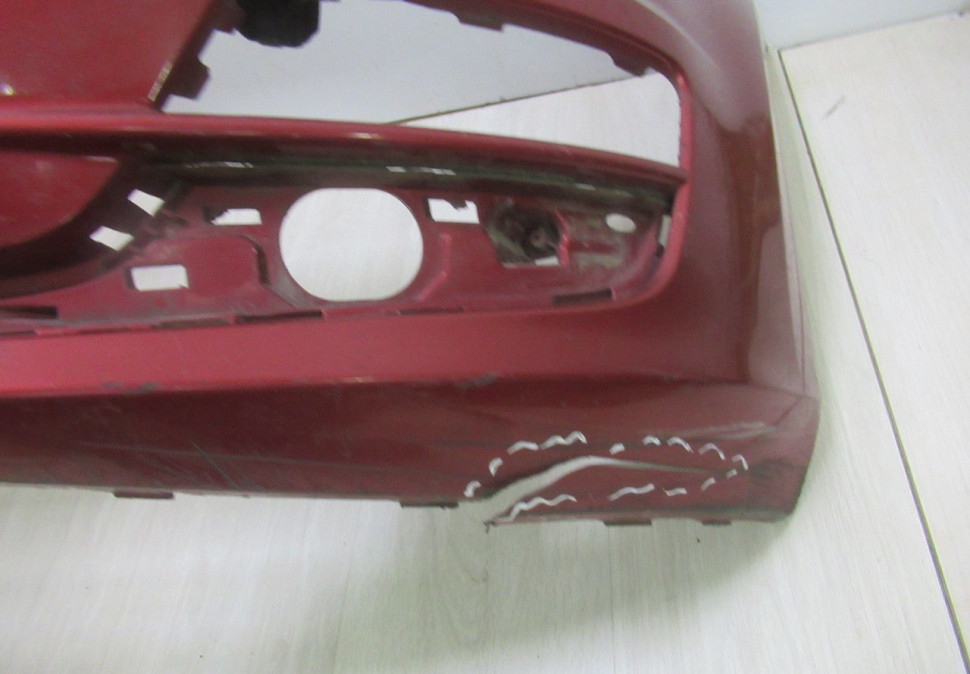 Бампер передний Volkswagen Golf 7 (12-17) oem 5G0807217 (трещины) (скл-3)