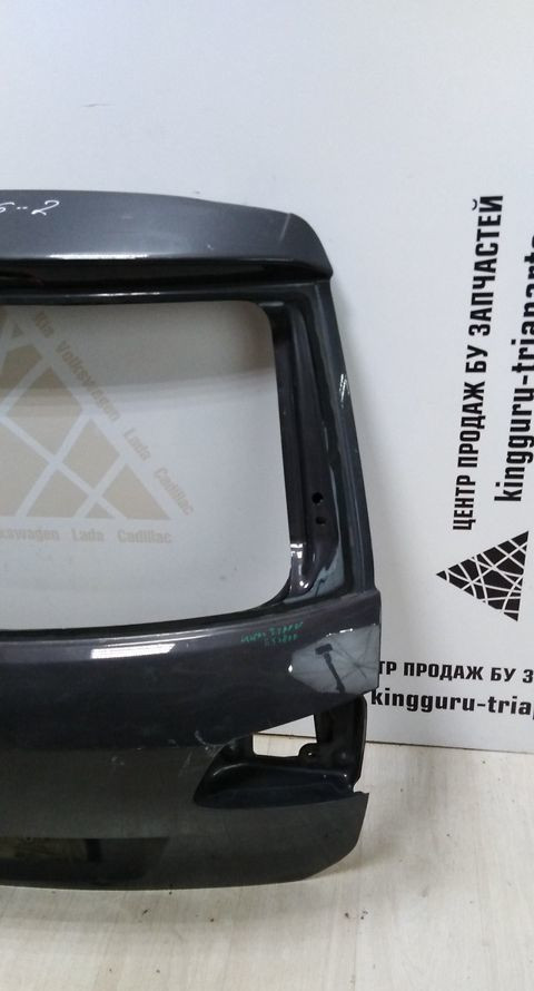 Крышка багажника Volkswagen Touareg 2 10-18 oem 7P6827025