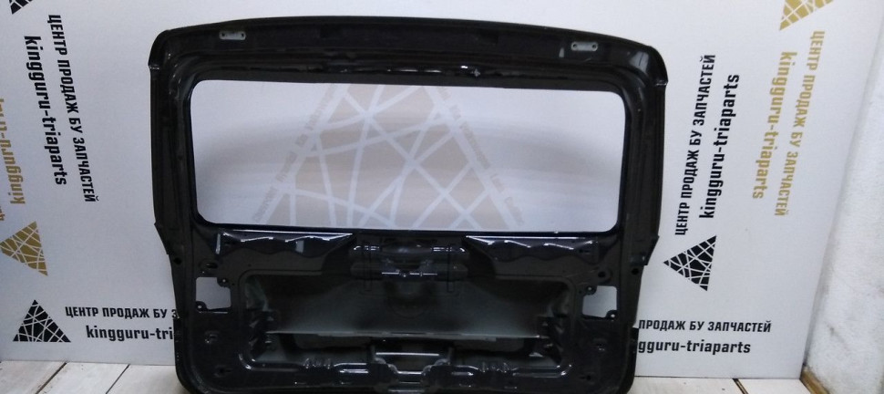 Крышка багажника Volkswagen Touareg 2 10-18 oem 7P6827025