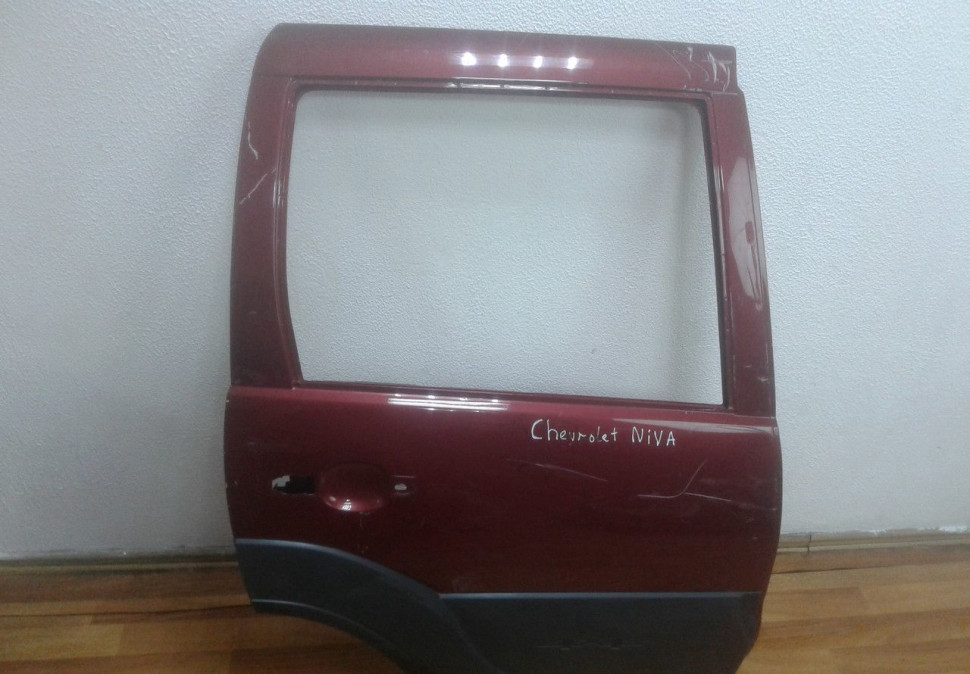 Дверь задняя правая Chevrolet Niva (02-09) вмятины oem 21230620002055 (скл-3) Дверь задняя правая Chevrolet Niva (02-09) вмятины oem 21230620002055 (скл-3)