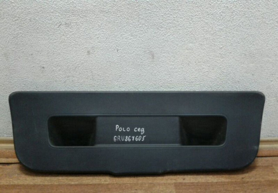 Обивка багажника Volkswagen Polo сед Oem 6RU867605