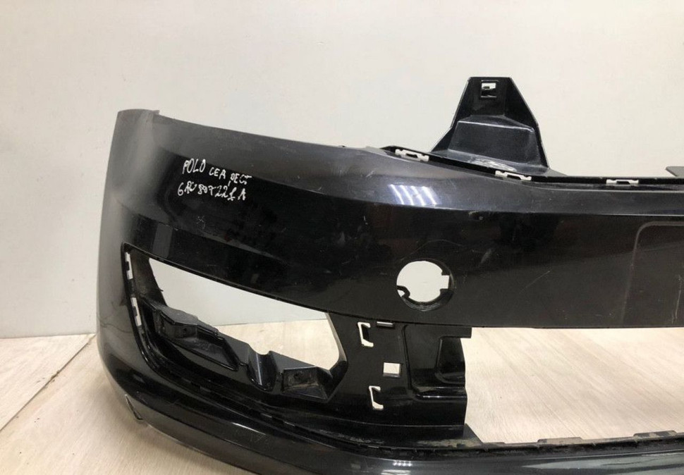 Бампер передний Volkswagen Polo седан рест Oem 6RU807221A (трещина)