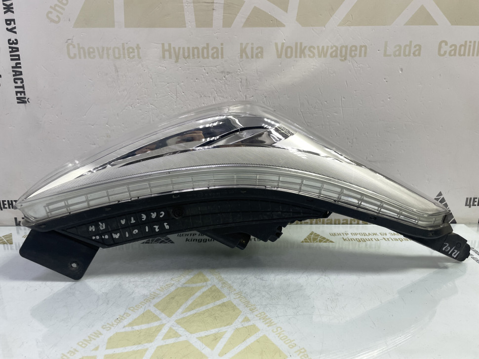 Фара правая (галоген) Hyundai Creta oem 92102m0000