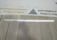 Молдинг двери передний правый бу Skoda Octavia A5 OEM 1Z0853518A