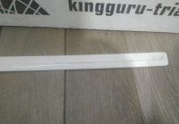 Молдинг двери передний правый бу Skoda Octavia A5 OEM 1Z0853518A