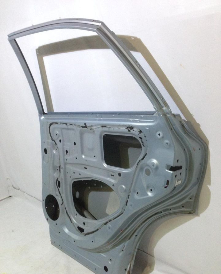 Дверь зад прав Lexus RX 09- (скл-3) Дверь зад прав Lexus RX 09- (скл-3)