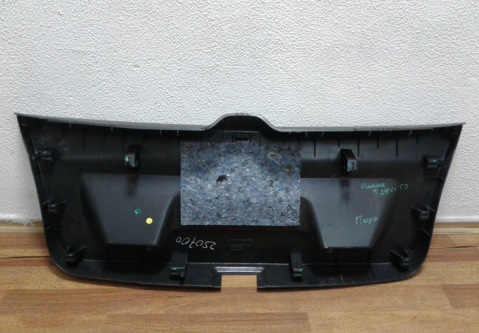 Обивка багажника Volkswagen Polo х/б oem 6r6867601a