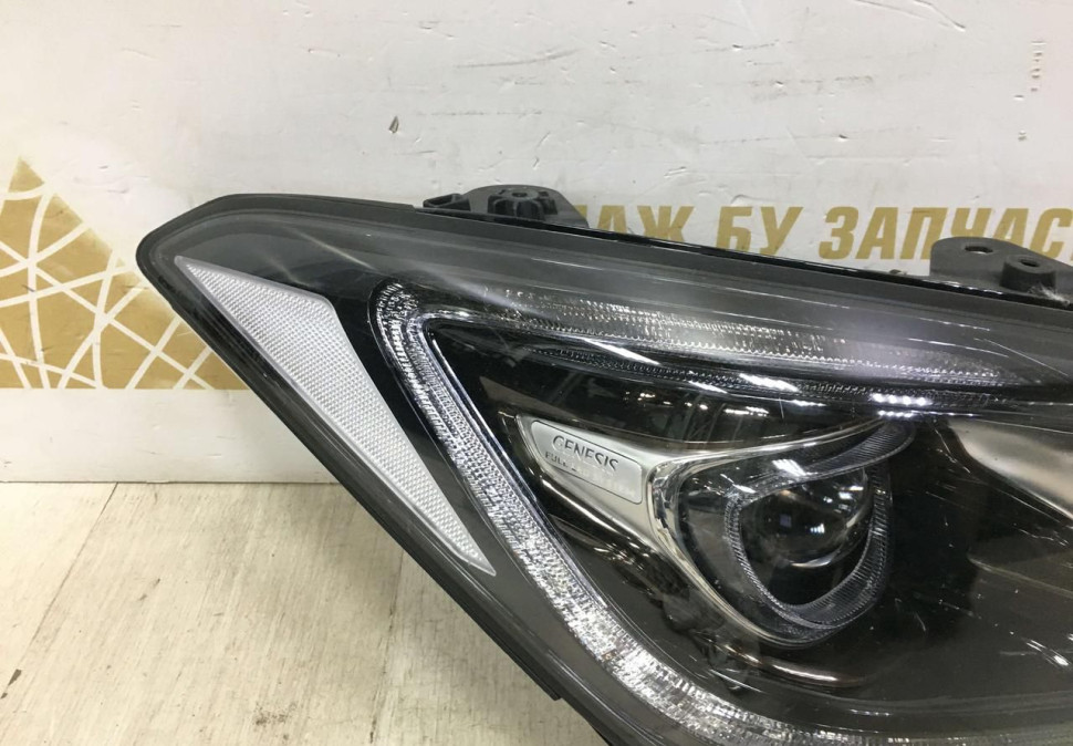 Фара правая LED Genesis G80 DH 2016 oem 92102B1570