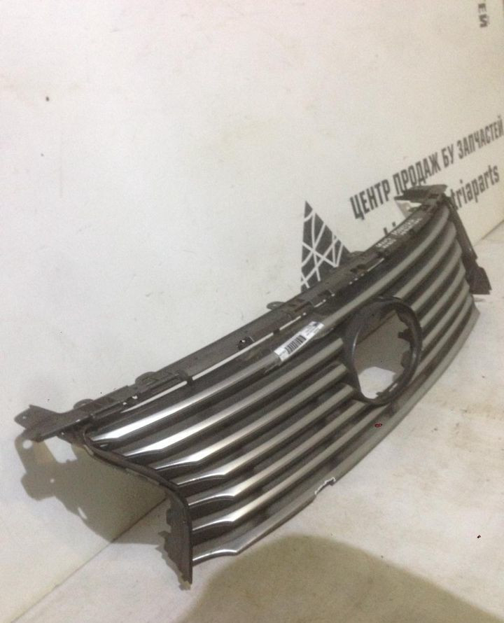 Решетка радиатора Lexus RX350 (скол) (скл-3)