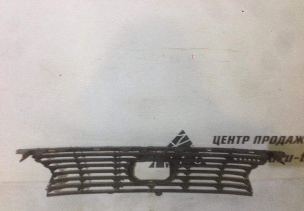 Решетка радиатора Lexus RX350 (скол) (скл-3)