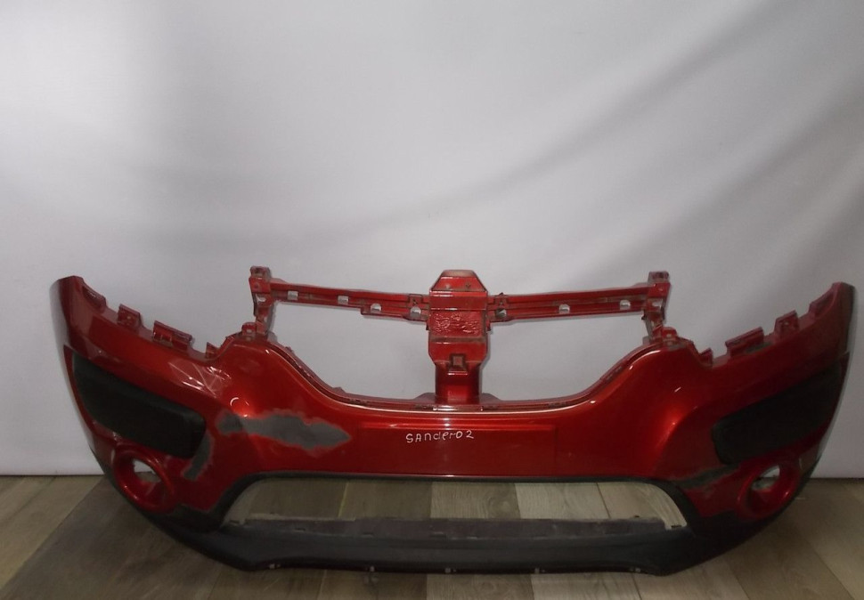 Бампер передний бу Renault Sandero Stepway 2 OEM 620223572R
