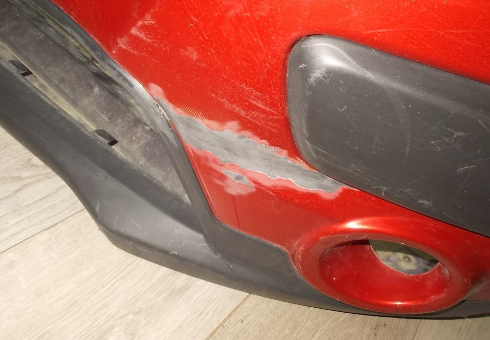 Бампер передний бу Renault Sandero Stepway 2 OEM 620223572R Бампер передний бу Renault Sandero Stepway 2 OEM 620223572R