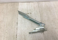 Петля капота правая Volkswagen Polo 5 2009-2020 oem 6R0823302B