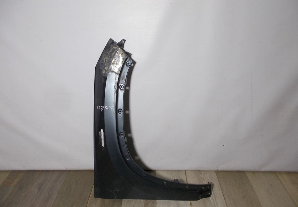 Крыло переднее правое бу Skoda Kodiaq OEM 565821106