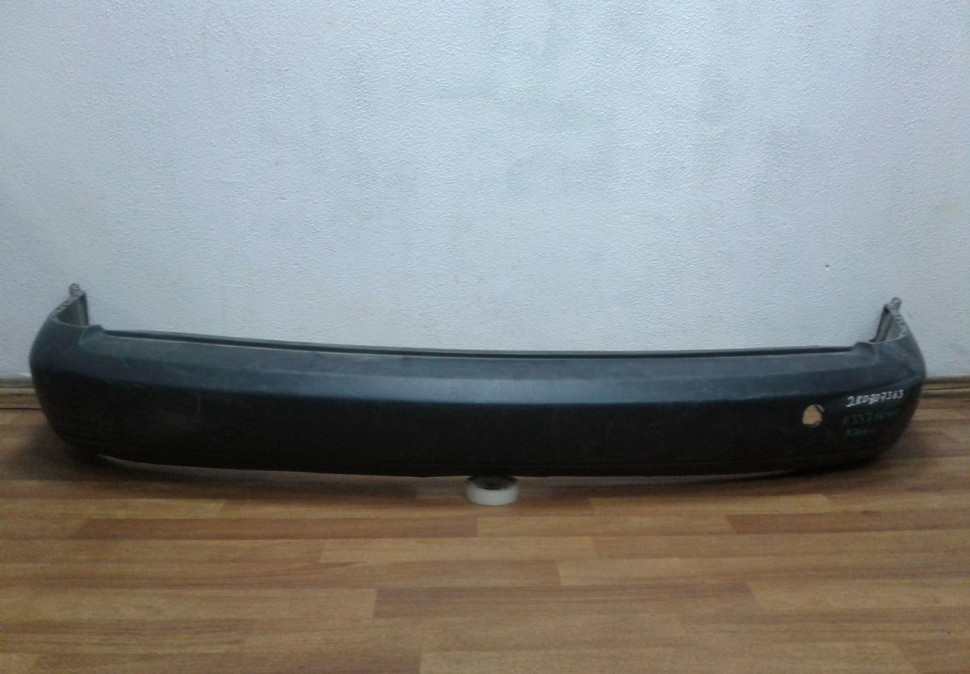 Бампер задний Volkswagen Caddy 3 oem 2K0807363