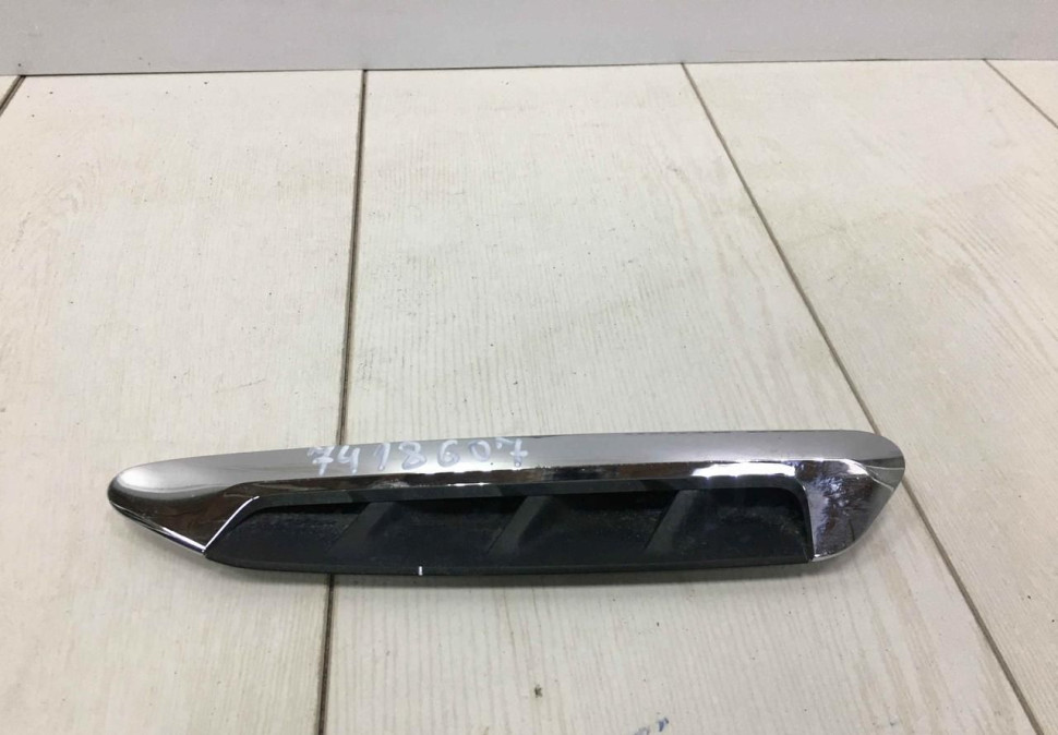 Накладка крыла передняя левая BMW X3 G01 OEM 7418607