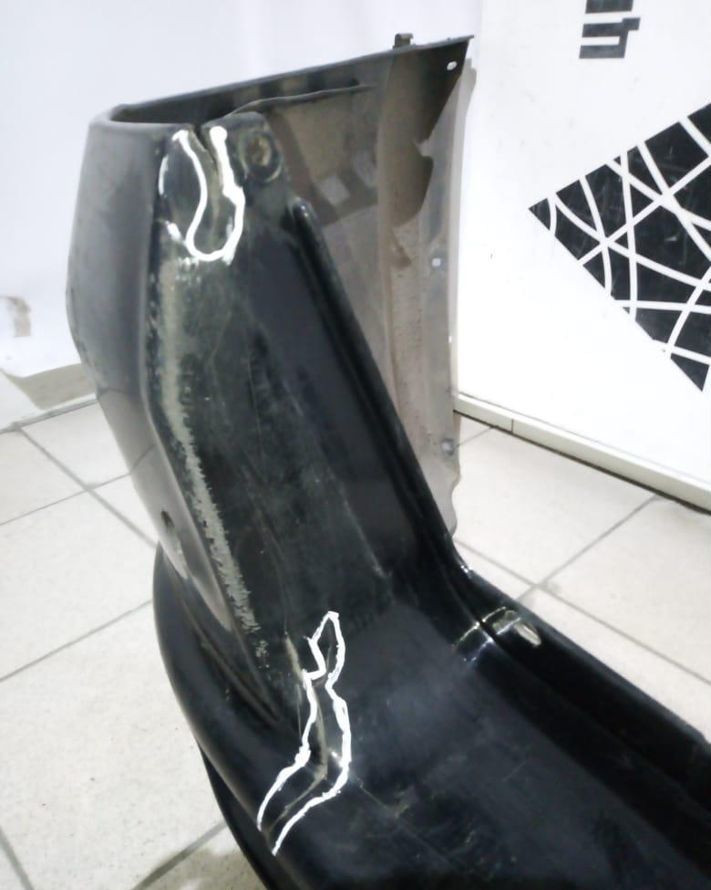 Бампер задний Uaz Patriot oem 3166382804015 (трещины)(скл-3) Бампер задний Uaz Patriot oem 3166382804015 (трещины)(скл-3)