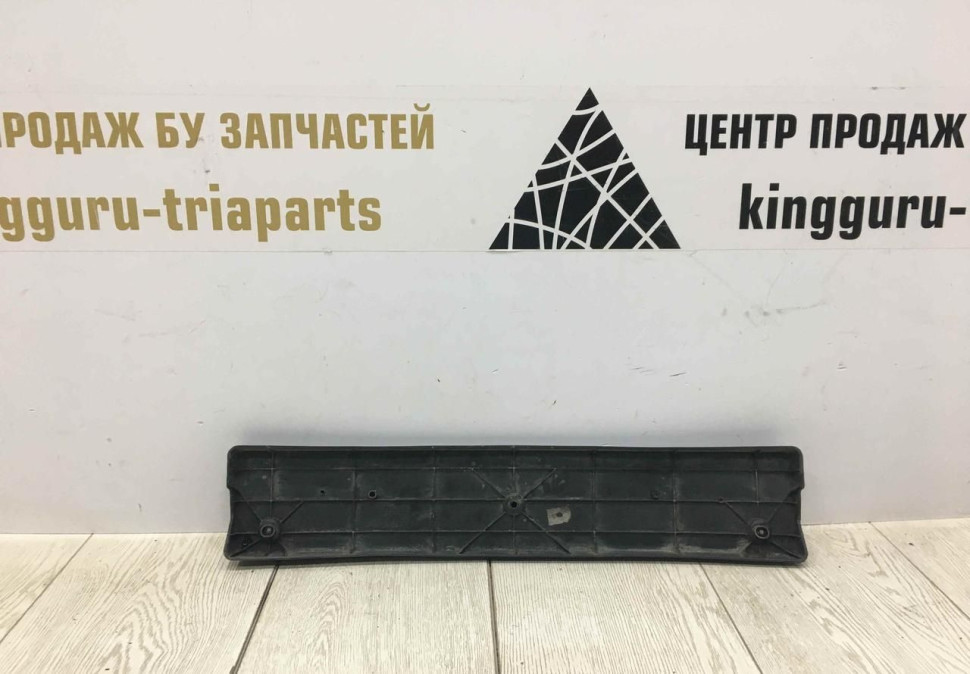 Подиум номерного знака Hyundai Tucson 3 oem 86529D7000