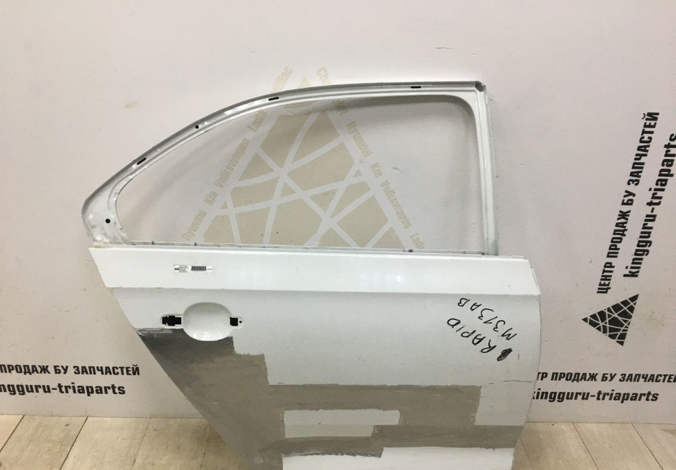 Дверь задняя правая Skoda Rapid OEM 5JA833052A