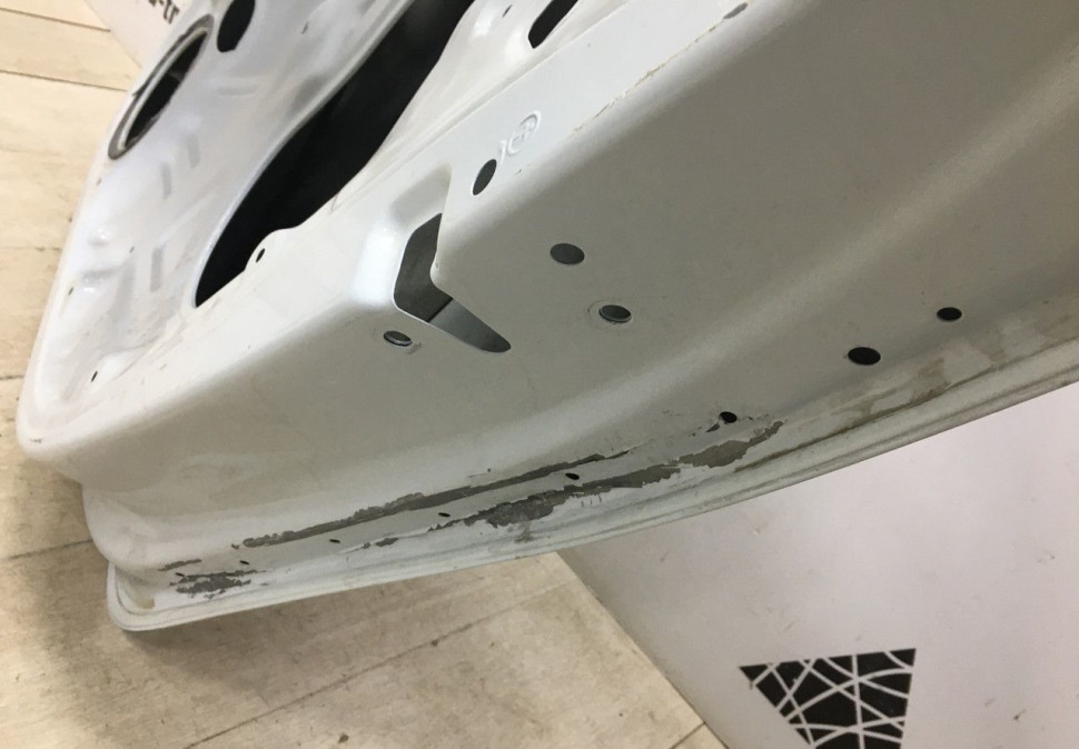 Дверь задняя правая Skoda Rapid OEM 5JA833052A Дверь задняя правая Skoda Rapid OEM 5JA833052A