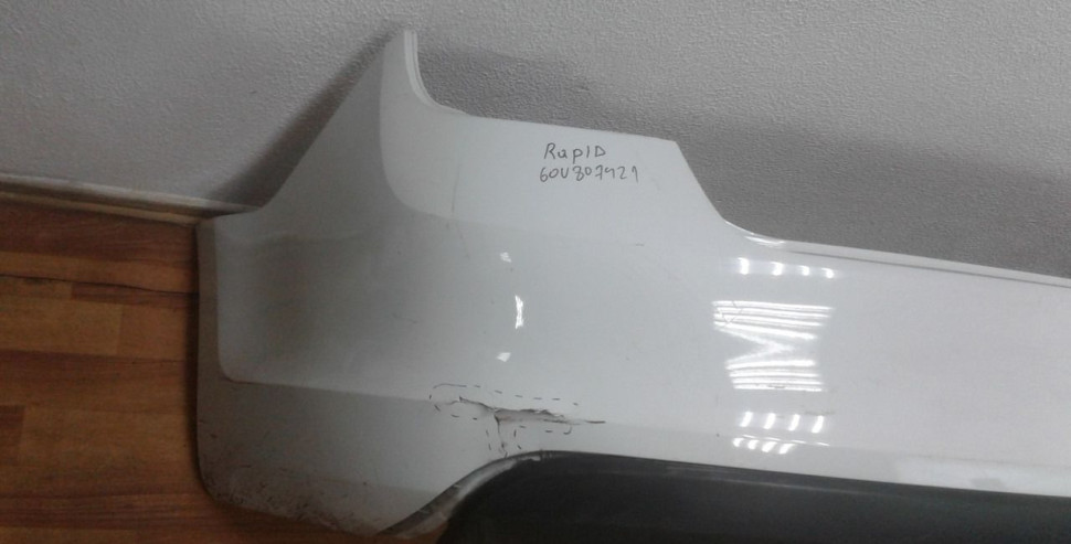 Бампер задний бу Skoda Rapid OEM 60U807421 (В) Бампер задний бу Skoda Rapid OEM 60U807421 (В)