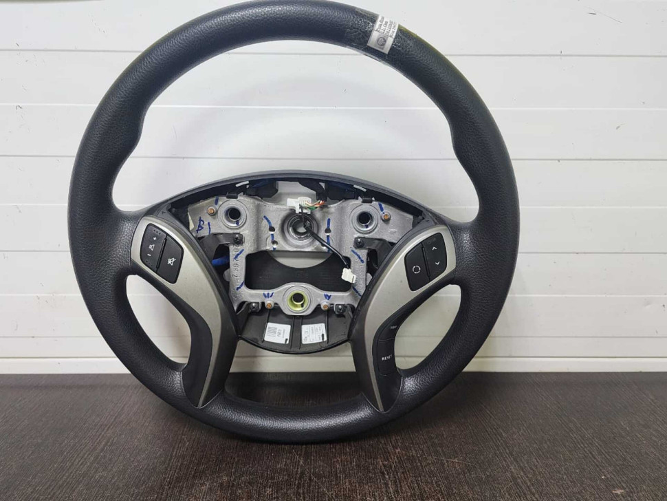 Руль Hyundai i30 12-17 Oem 56110A6050