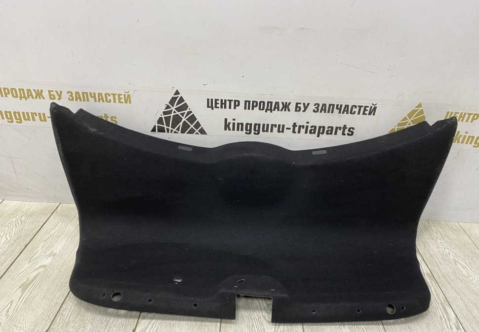 Обивка крышки багажника Skoda Octavia A7 OEM 5E5867975G