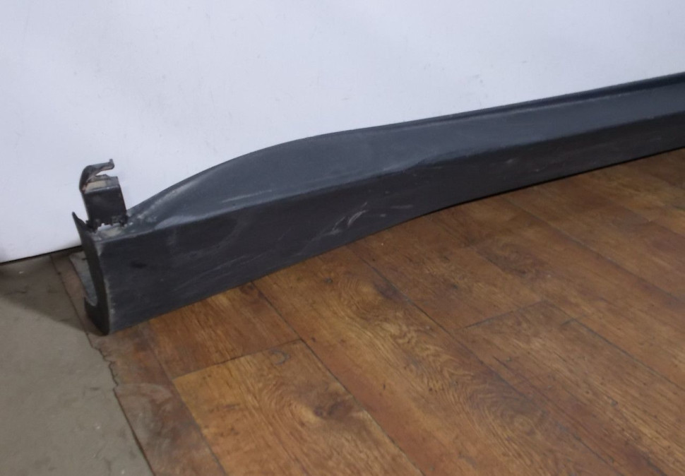 Порог правый бу BMW X5 F15 OEM 51177294376