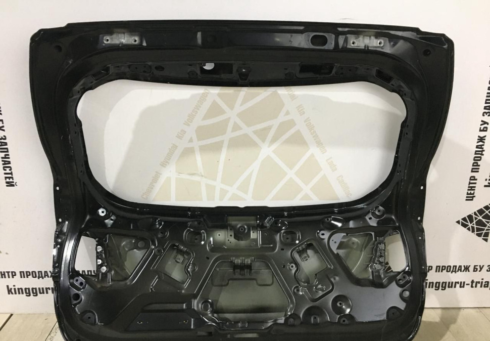Крышка багажника Hyundai Grand Santa Fe 3 2013-2018 oem 73700B8020 Крышка багажника Hyundai Grand Santa Fe 3 2013-2018 oem 73700B8020