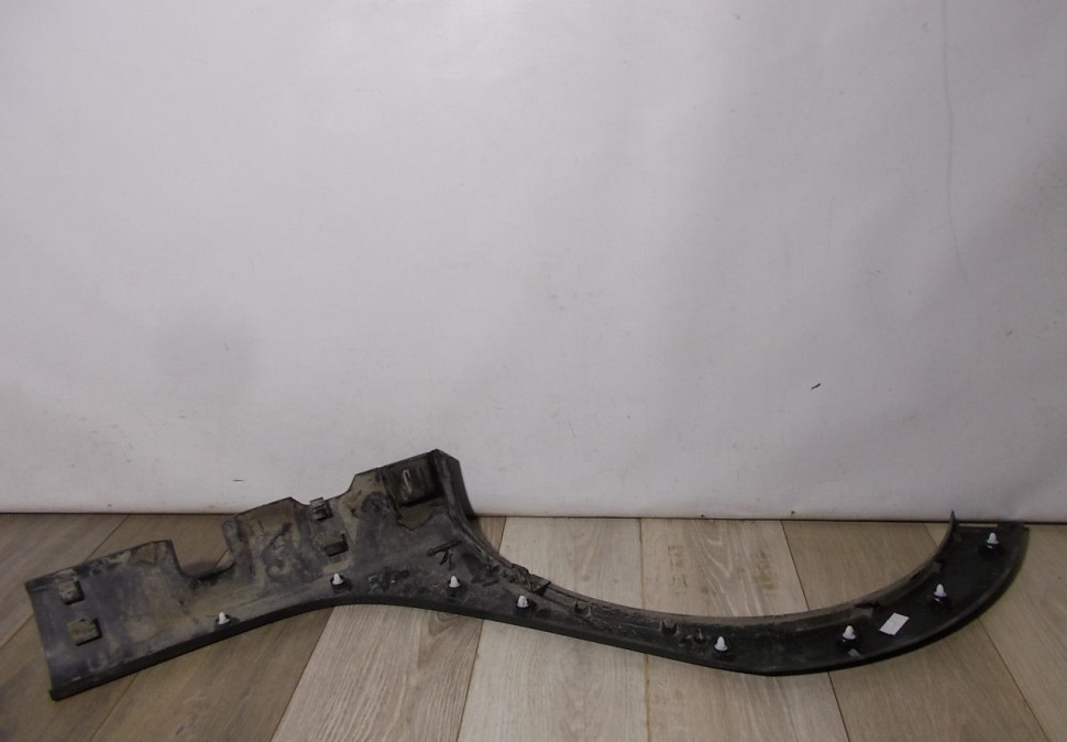 Молдинг крыла задний левый бу Renault Sandero 2 OEM 788A30590R